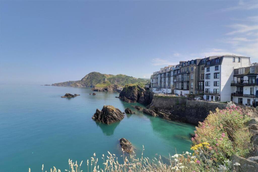 Sound Of The Sea - Ilfracombe Lägenhet Exteriör bild